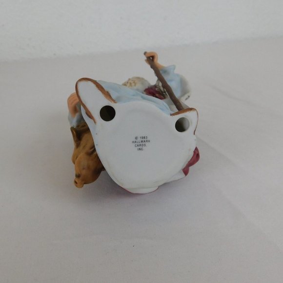 Hallmark Keepsake Legend of St Nicholas Santa Hand Painted Porcelain Figurine - Picture 7 of 8